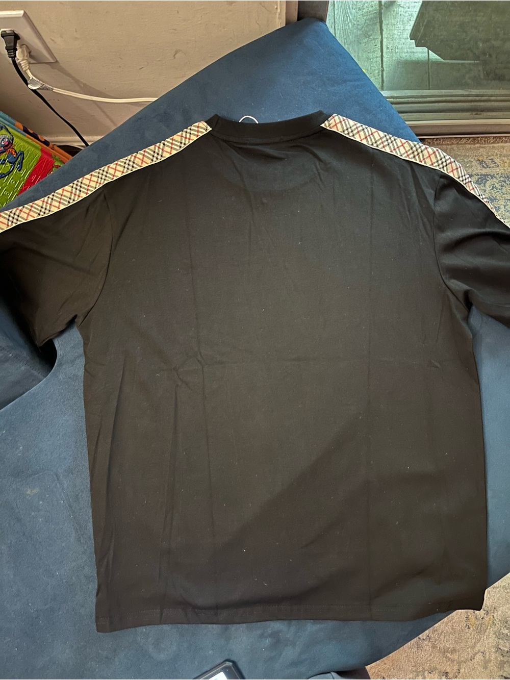 Burberry Black Short Sleeve Tee with Signature Check Shoulder Trim - Picture 3 of 3